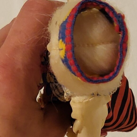 Vintage USSR Soviet miniature plastic Doll, Folk Costume traditionnel Antique - Picture 4 of 17